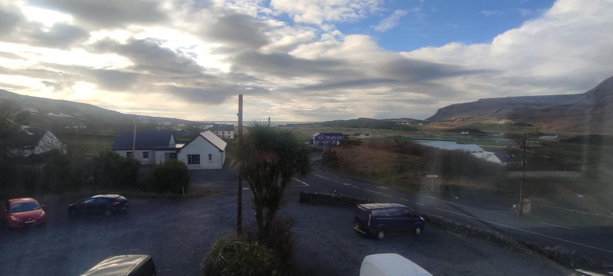 John Eoinin'S Bar And Accommodation Glencolumbkille Kültér fotó
